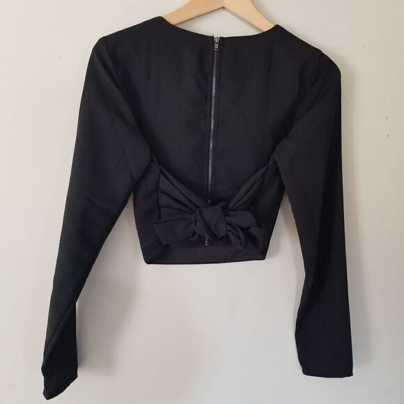 do+be Tied Wrap Crop Top. Long Sleeve Size Medium - Picture 6 of 6